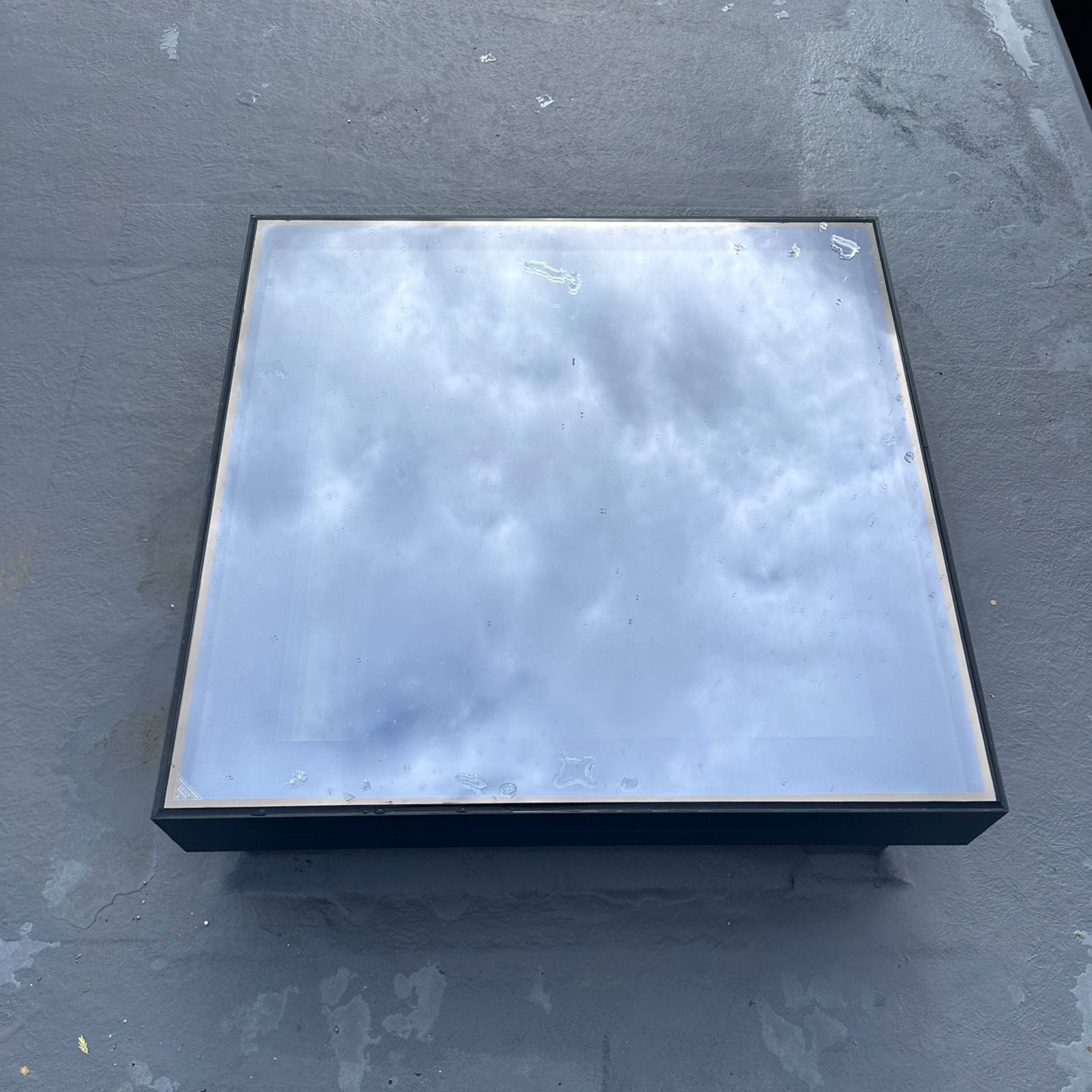 60 x 90 cm Aluminium dakraam – Dubbel glas
